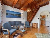 Vrijstaande cottage Hůrka aan Lipnomeer, tuin 600m², 2 slaapkamers - thumbnail 5