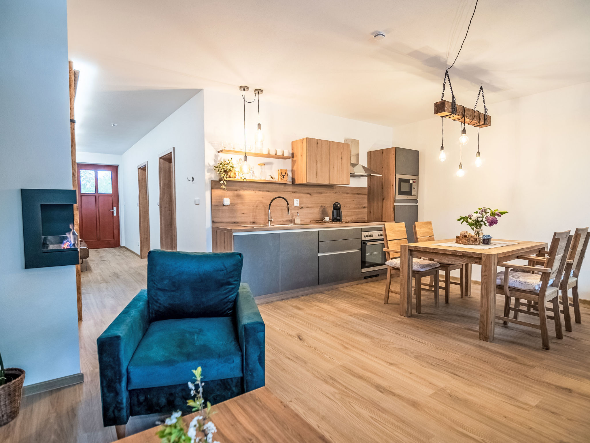 Kitchen / Dining Room