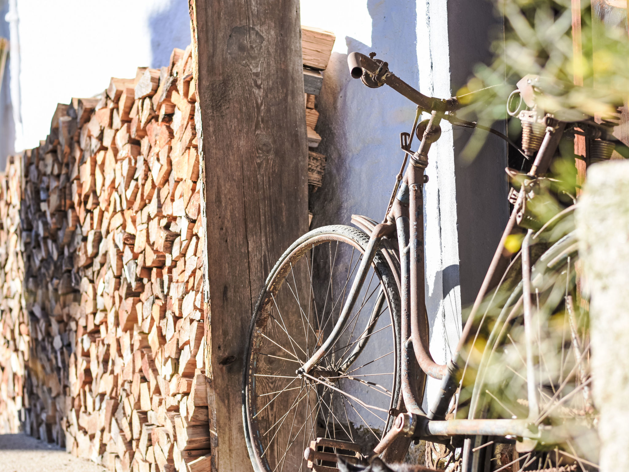 Relax in Farmhouse-Outside