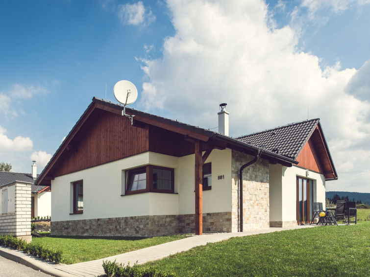 Vakantiehuis met open haard aan het strand in Lipno nad Vltavou · 6 pers.