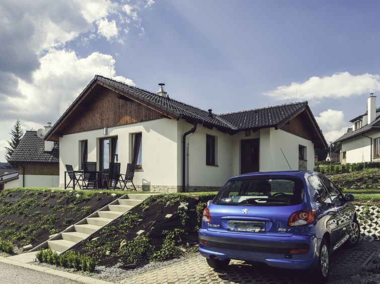 Aan het strand: Vrijstaand vakantiehuis in Lipno nad Vltavou · 5 pers. in Lipno nad Vltavou