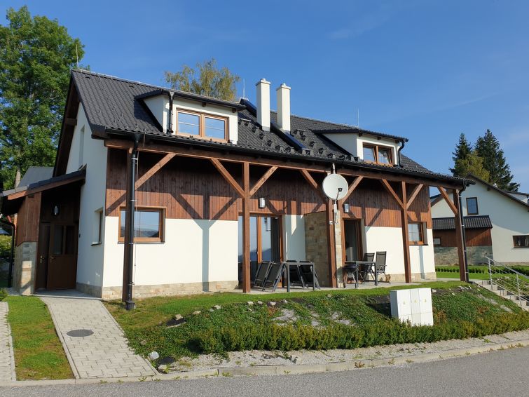 Vakantiehuis met open haard aan het strand in Lipno nad Vltavou · 5 pers. in Lipno nad Vltavou