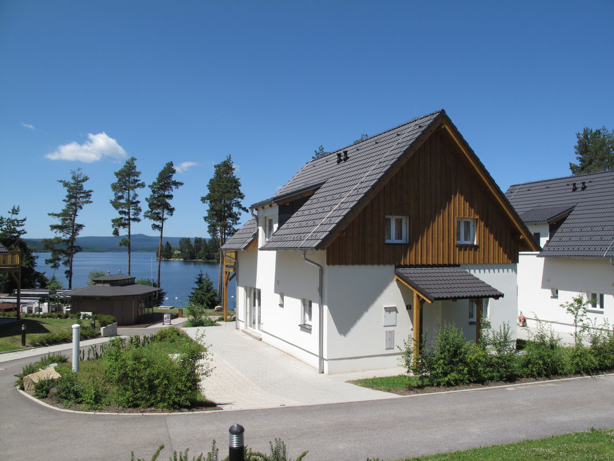 Maison Lakeside Village 40 – Extérieur de la maison, photo 18 sur 29