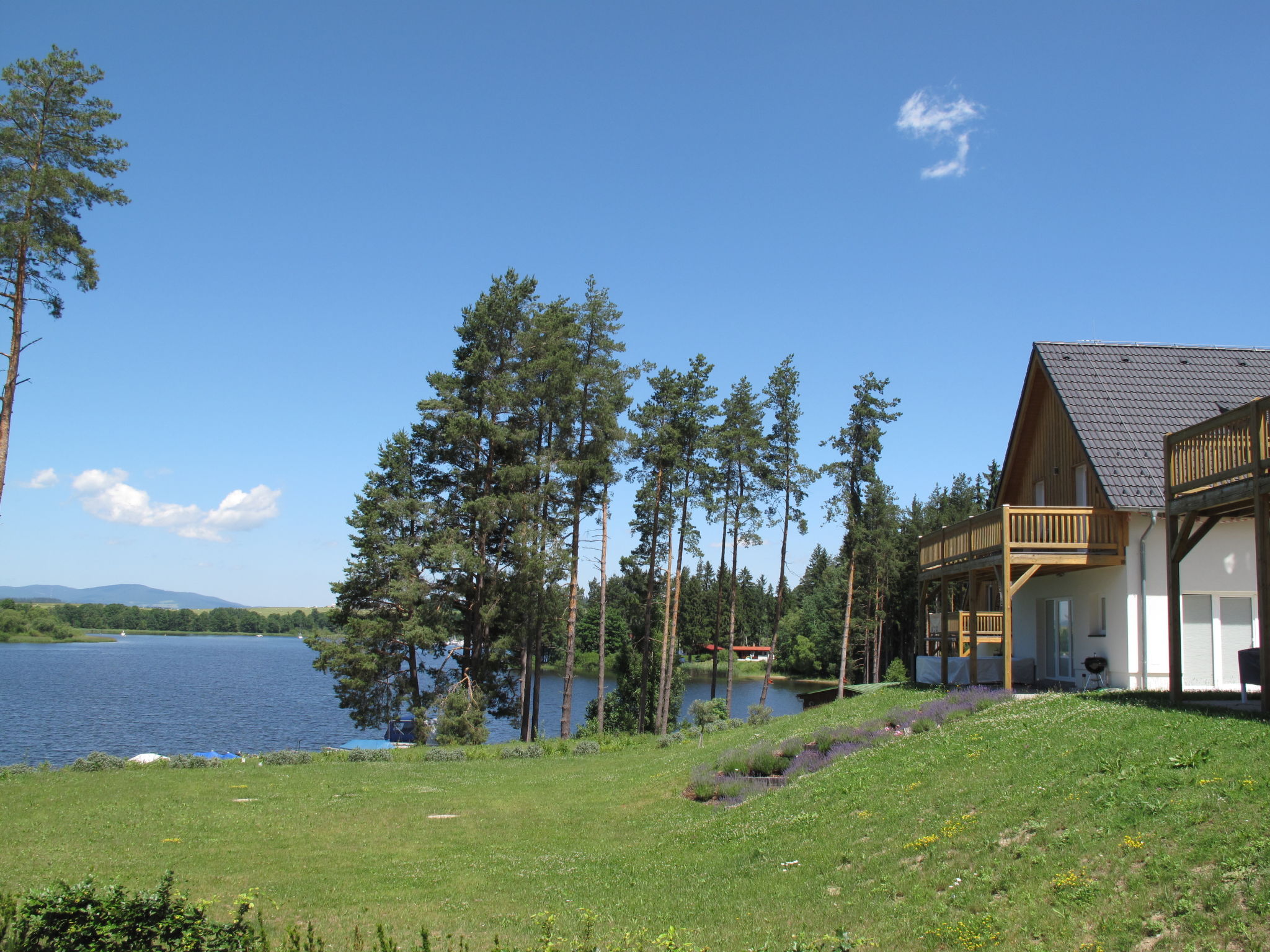 Lakeside Village 47-Buiten