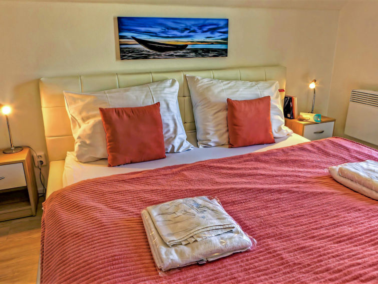 Search and Stay, undefined in undefined. Gallery position 4