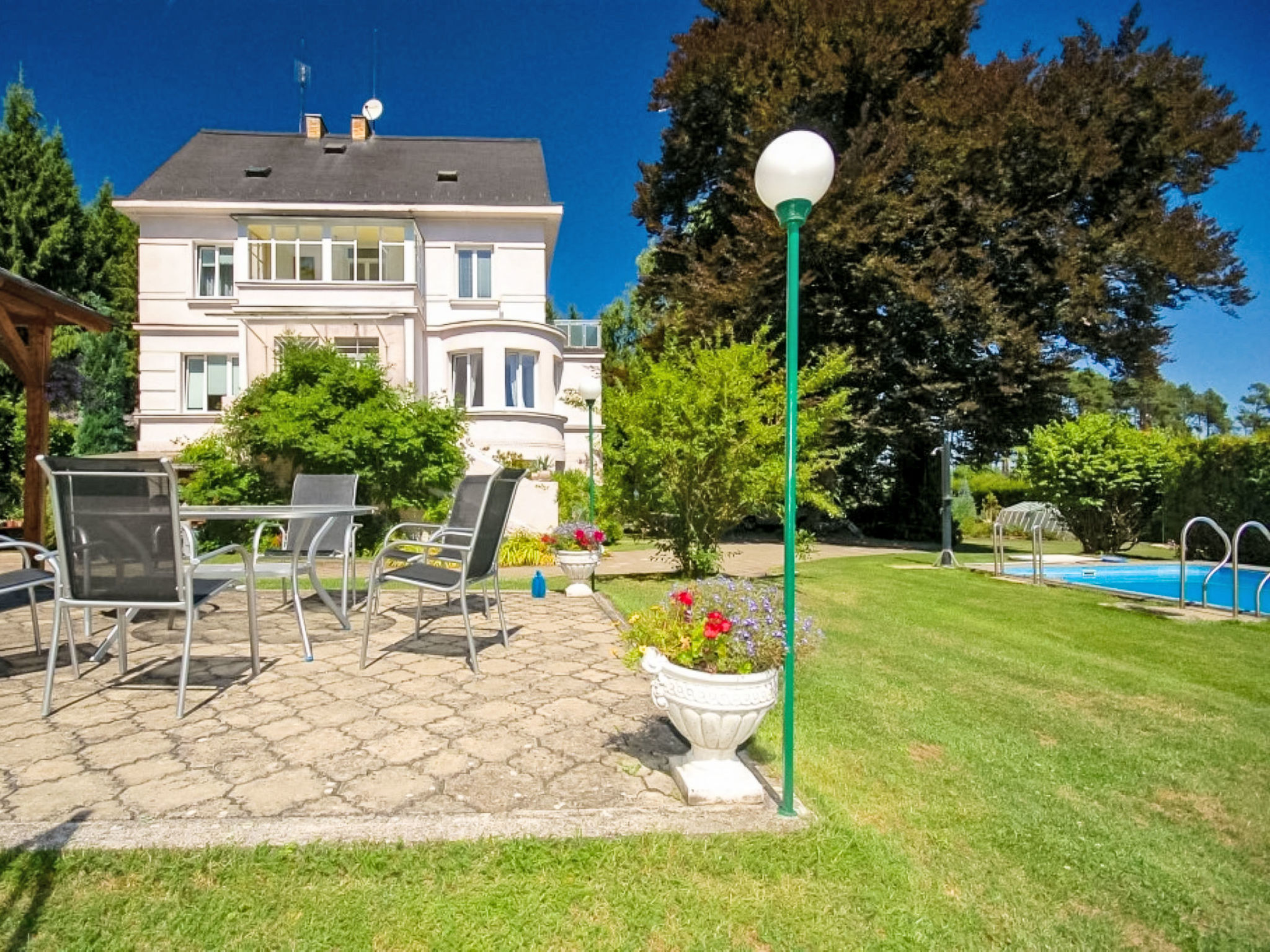 Forestside Villa