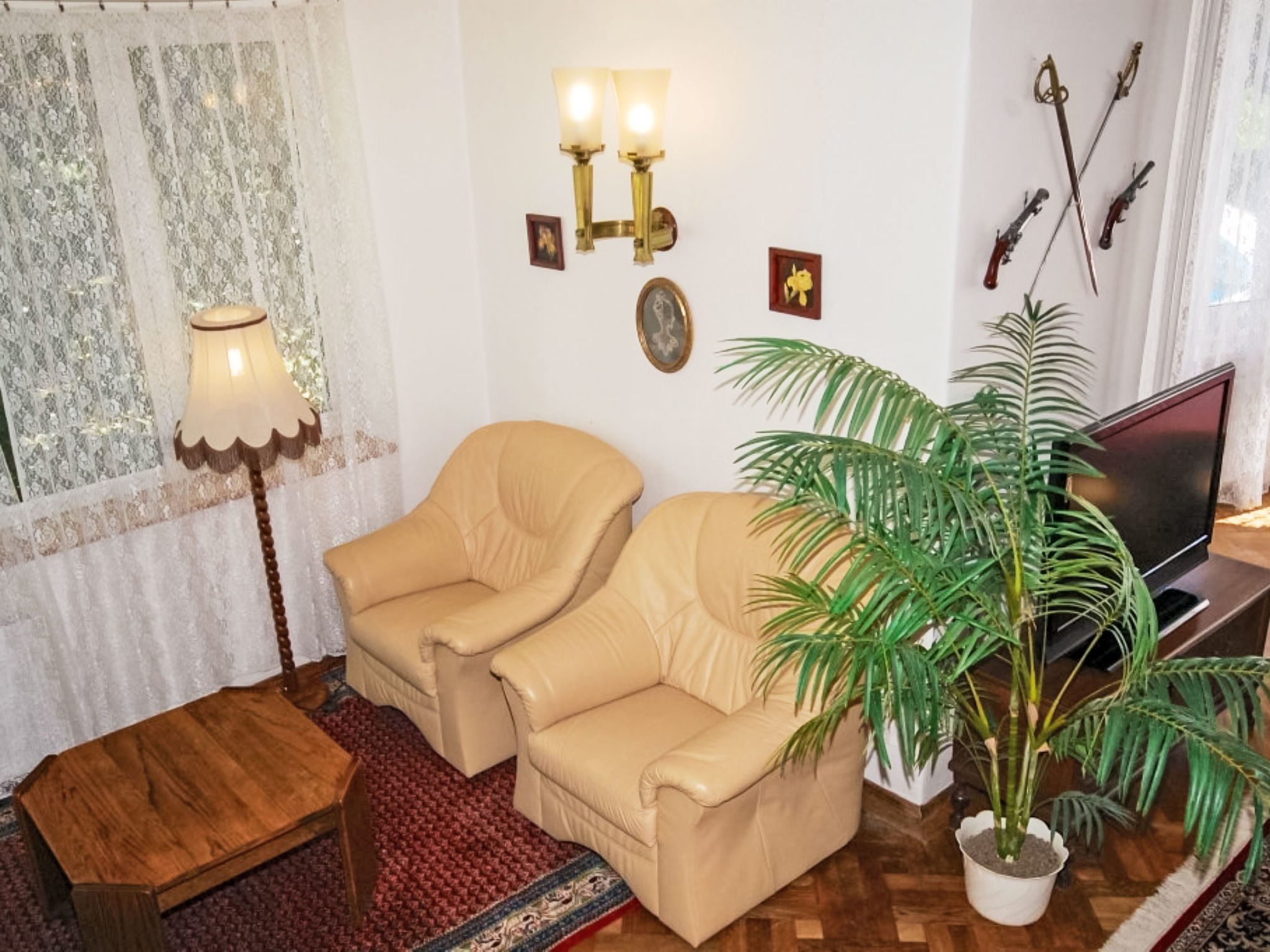 Forestside Villa - Inside