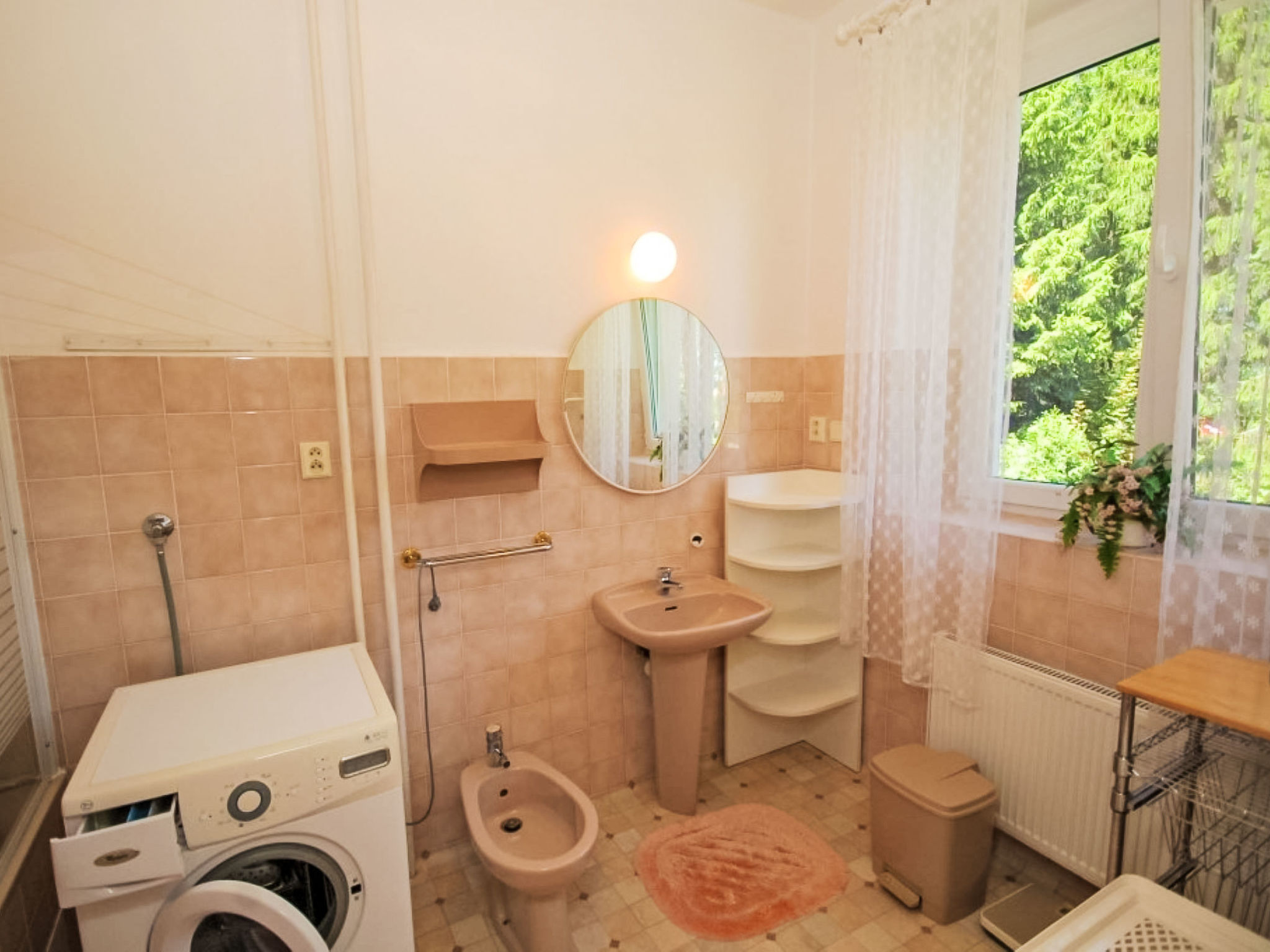 Forestside Villa - Inside