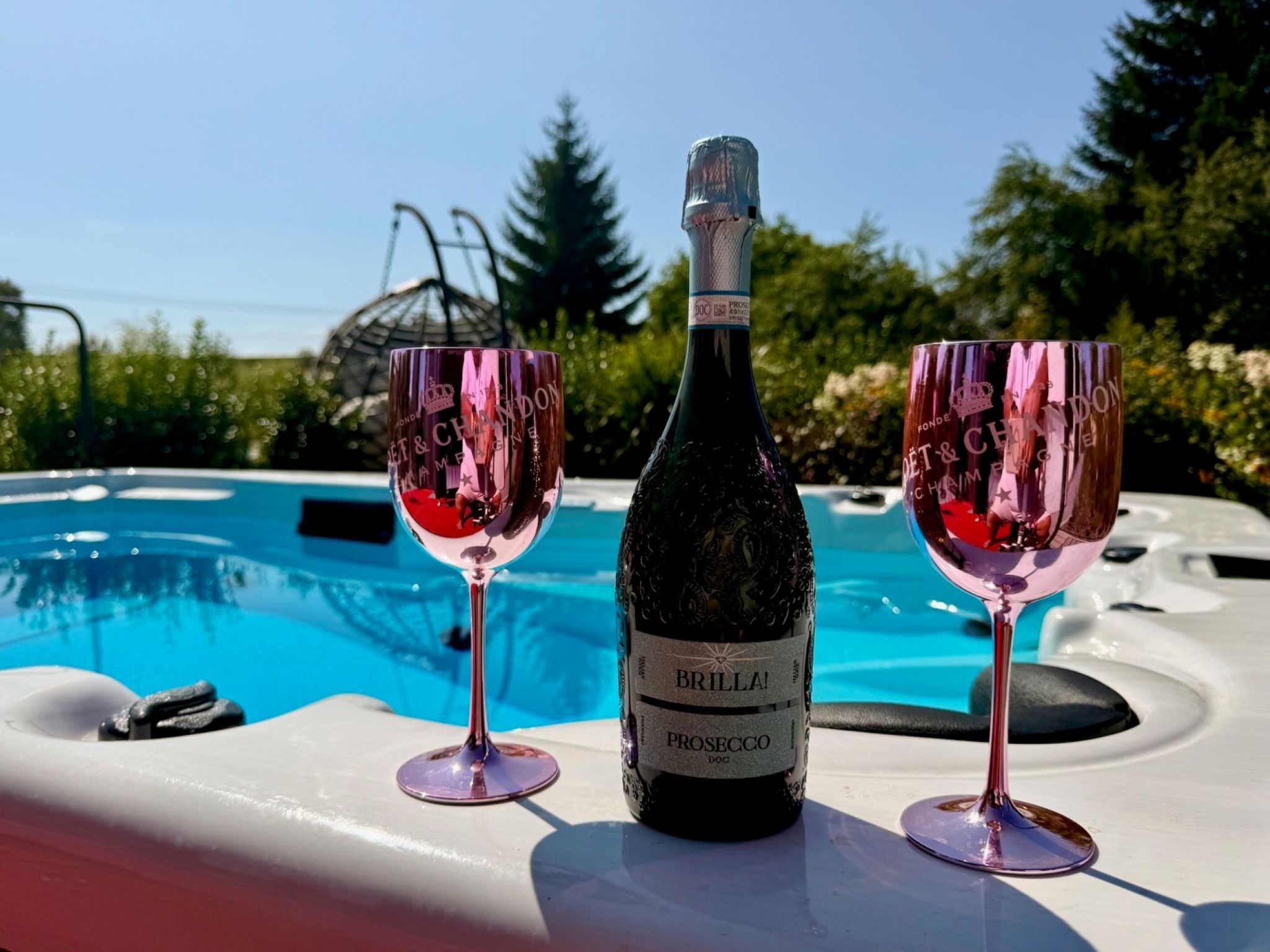 Luxury Palace with Swimming Spa&Jacuzzi - Buiten
