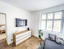 Zonnig appartement aan de bosrand bij Boheems Zwitserland - thumbnail 1