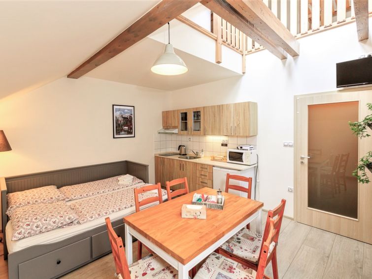 Zonnig appartement voor 6 personen in Arnoltice in Arnoltice