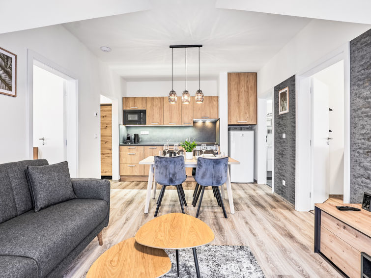 Op 1,2 km van de piste: Modern appartement in Loucna pod Klínovcem · 5 pers. in Loucna pod Klínovcem
