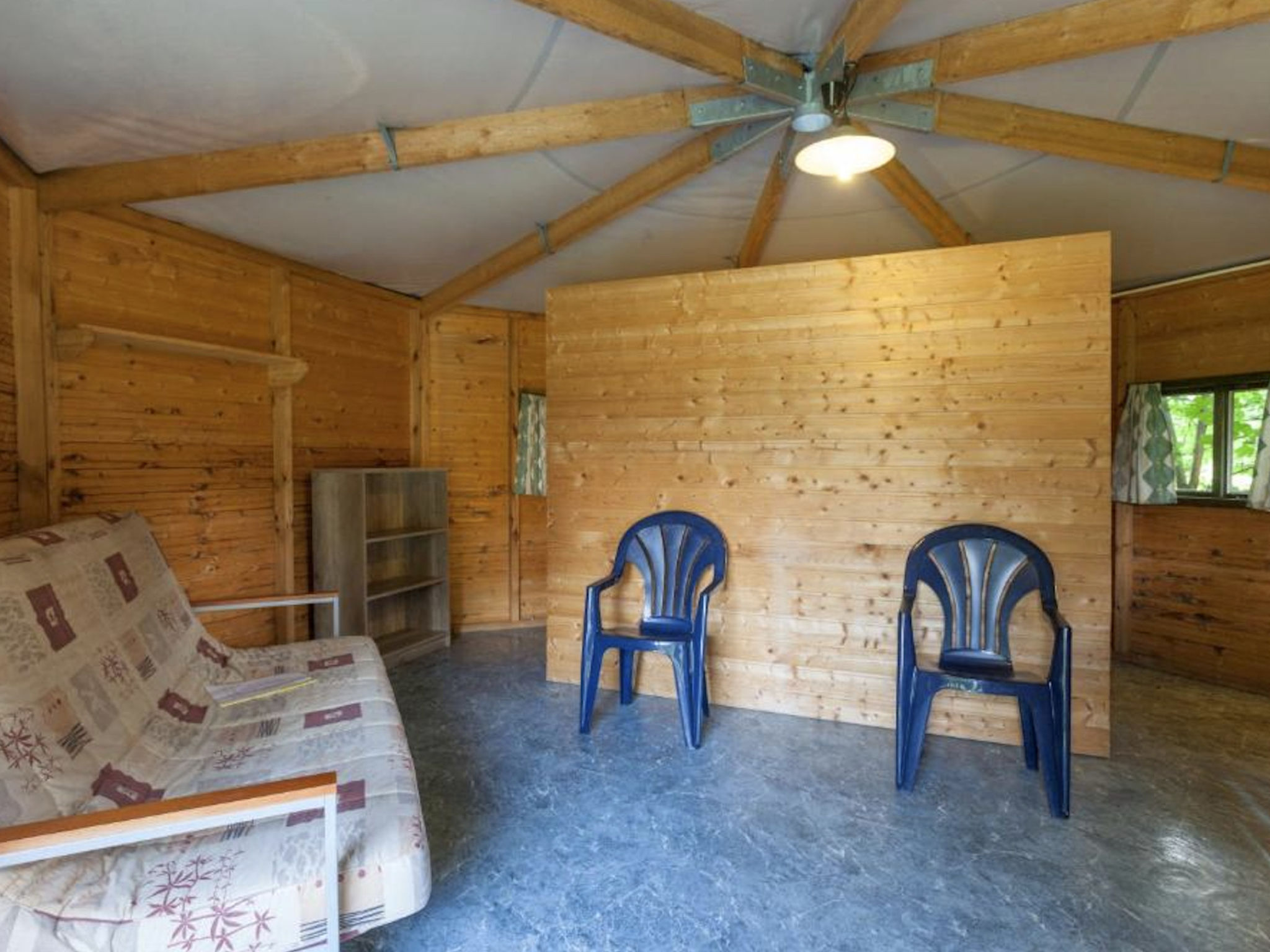Camping 2000 - Kampeerhut