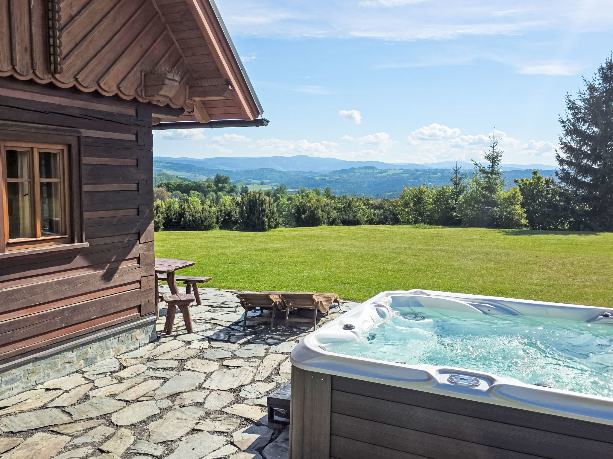 Timber Lodge with Hydromassage - Dehors