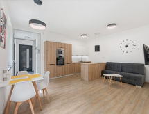 Op 800 m van de piste: Modern appartement in Bedřichov - thumbnail 2