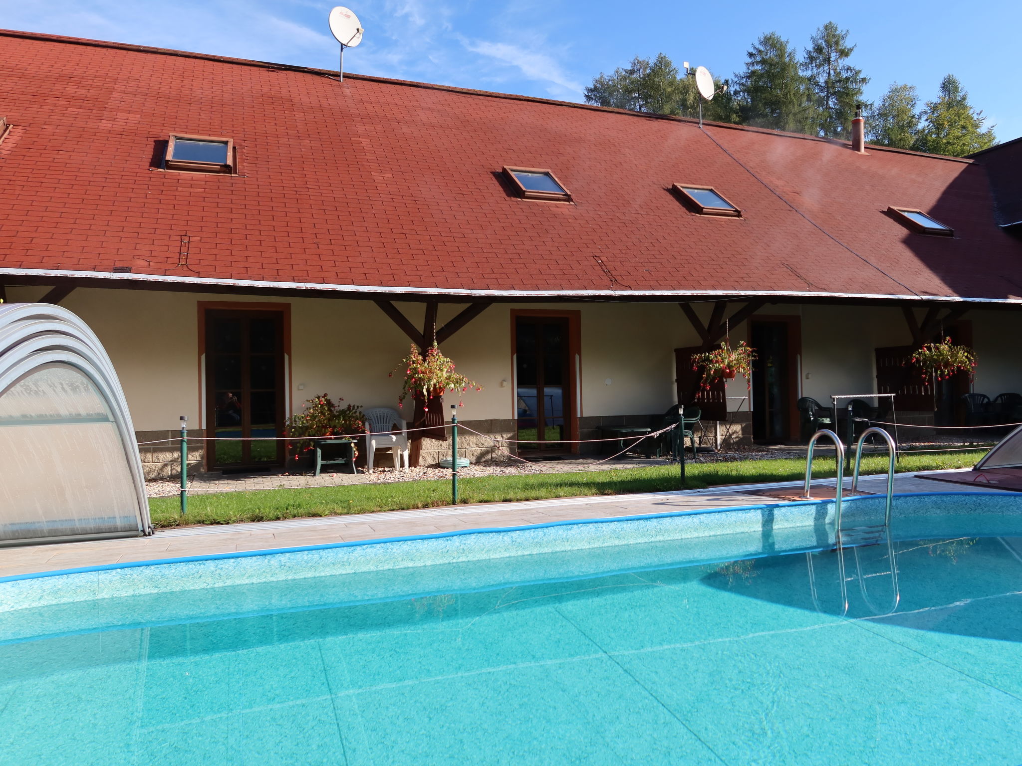 Vakantiehuis met zwembad in Desná v Jizerských horách (Tsjechië) voor 4 personen