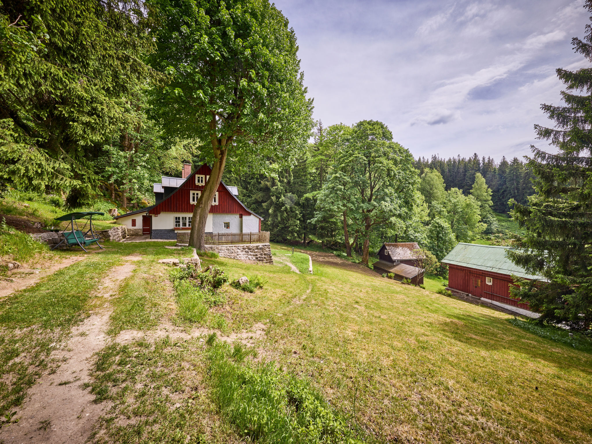 Sunny Slope & Sauna - Buiten