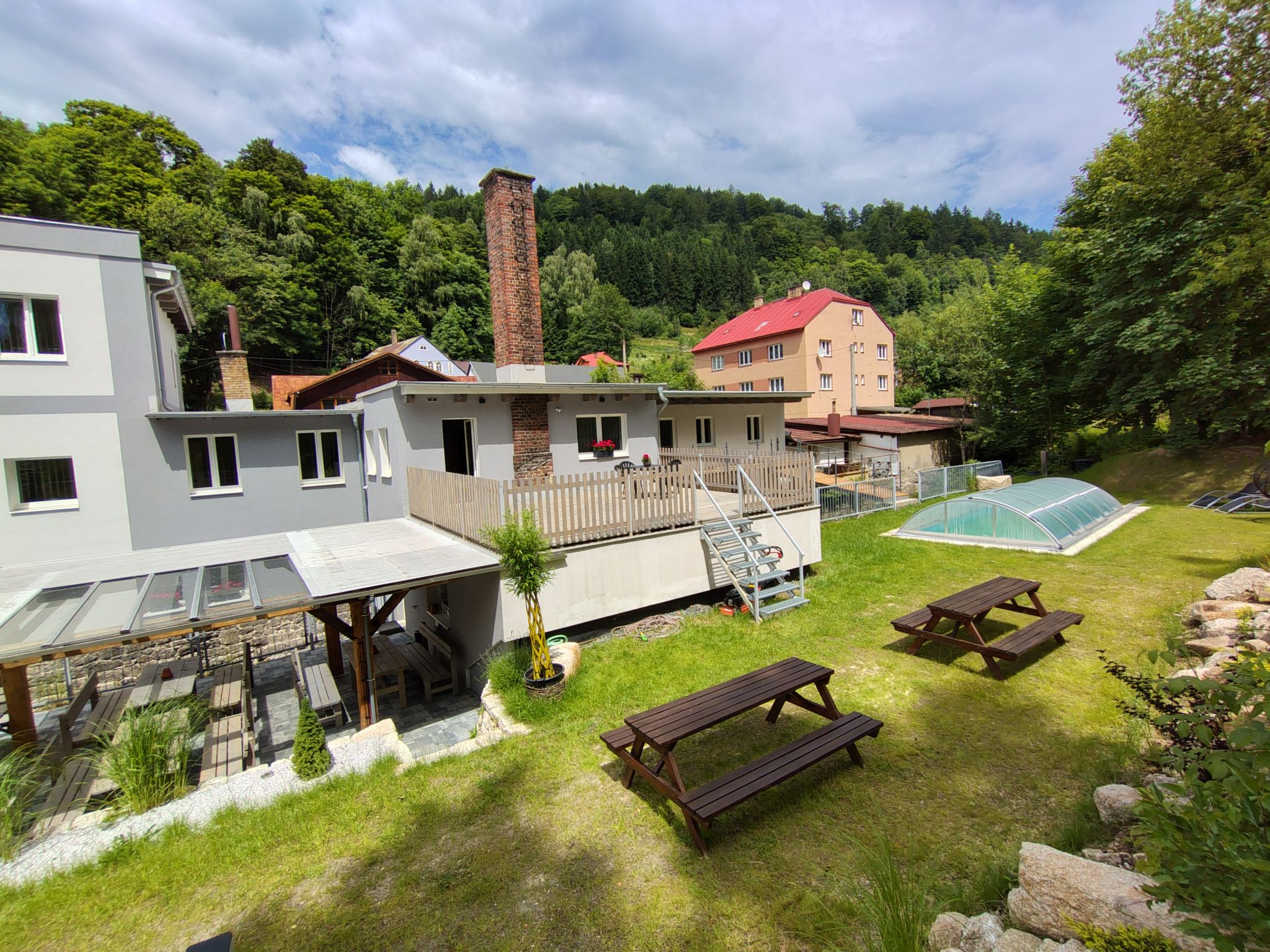U Dzina-Outside