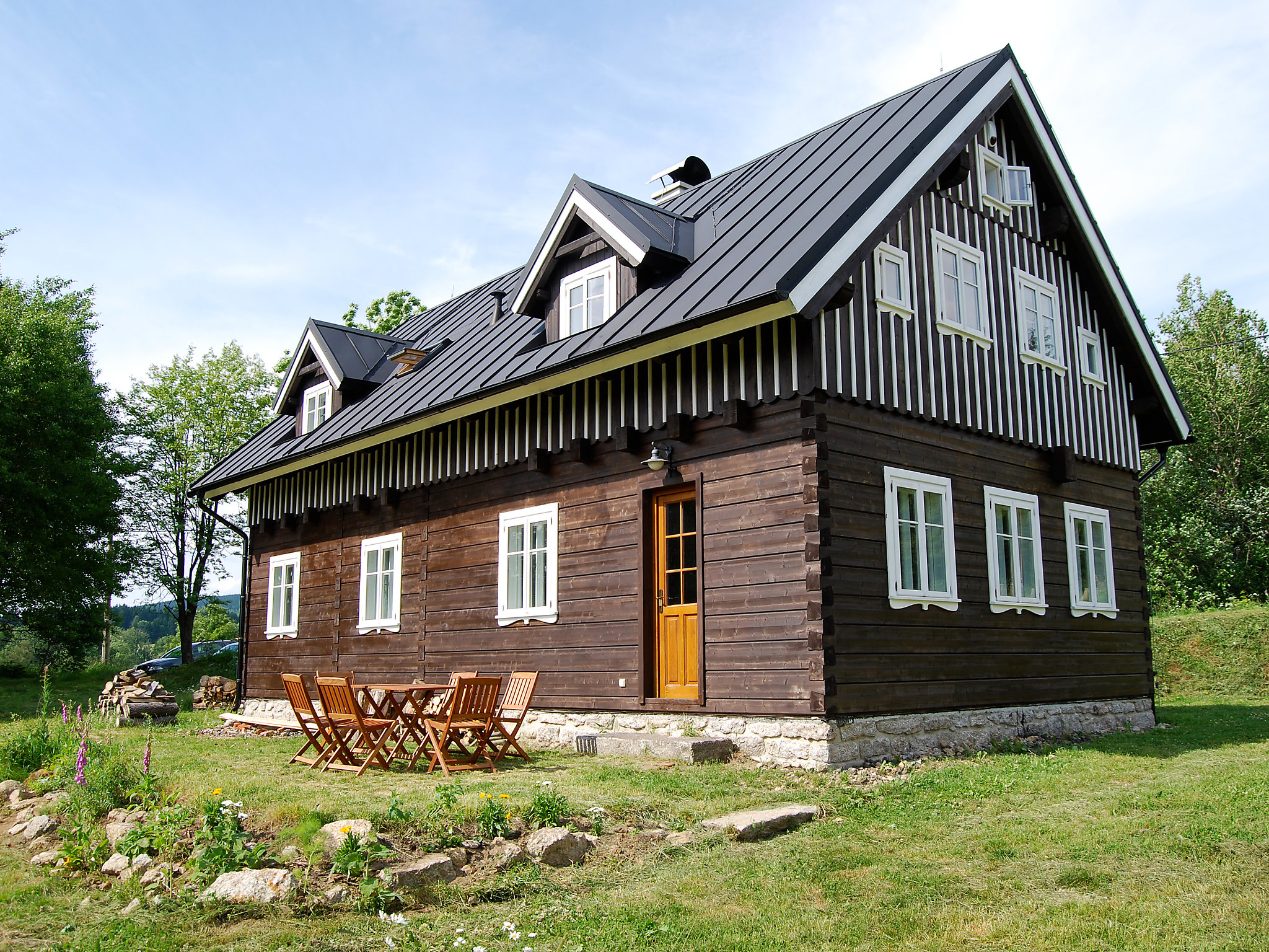 Sluneční vršek - Buiten