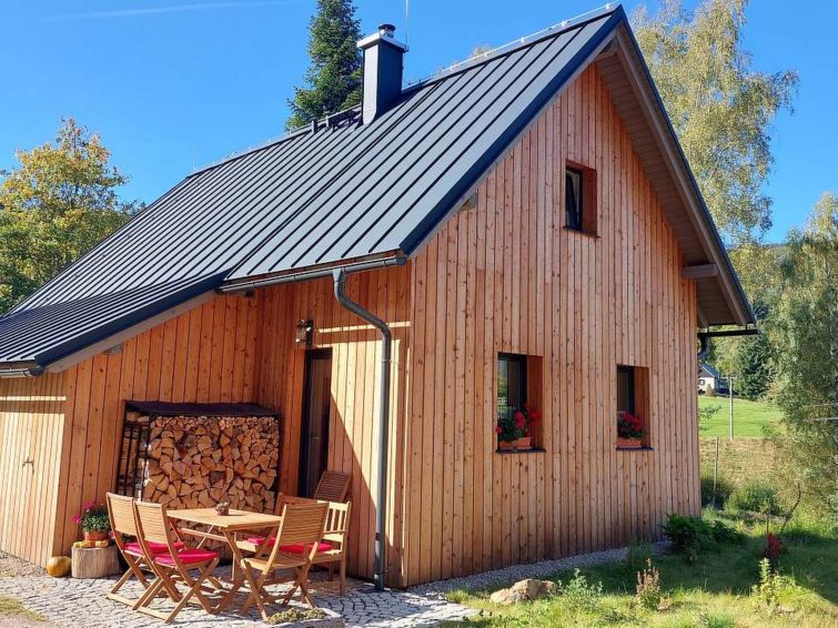 Vakantiehuis met open haard in Smržovka voor 7 personen in Smržovka