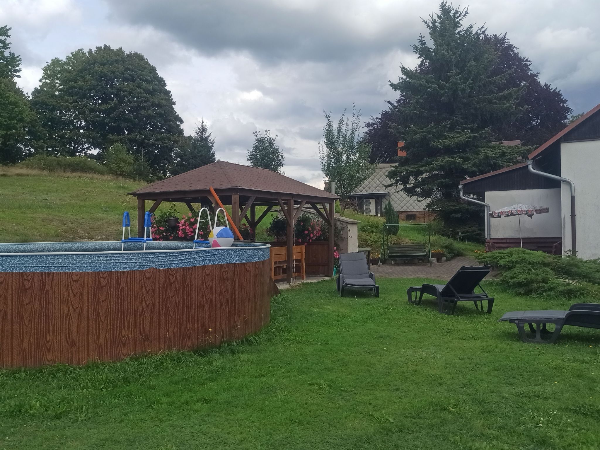 Ferienvilla mit privatem Pool-Image-tags.info