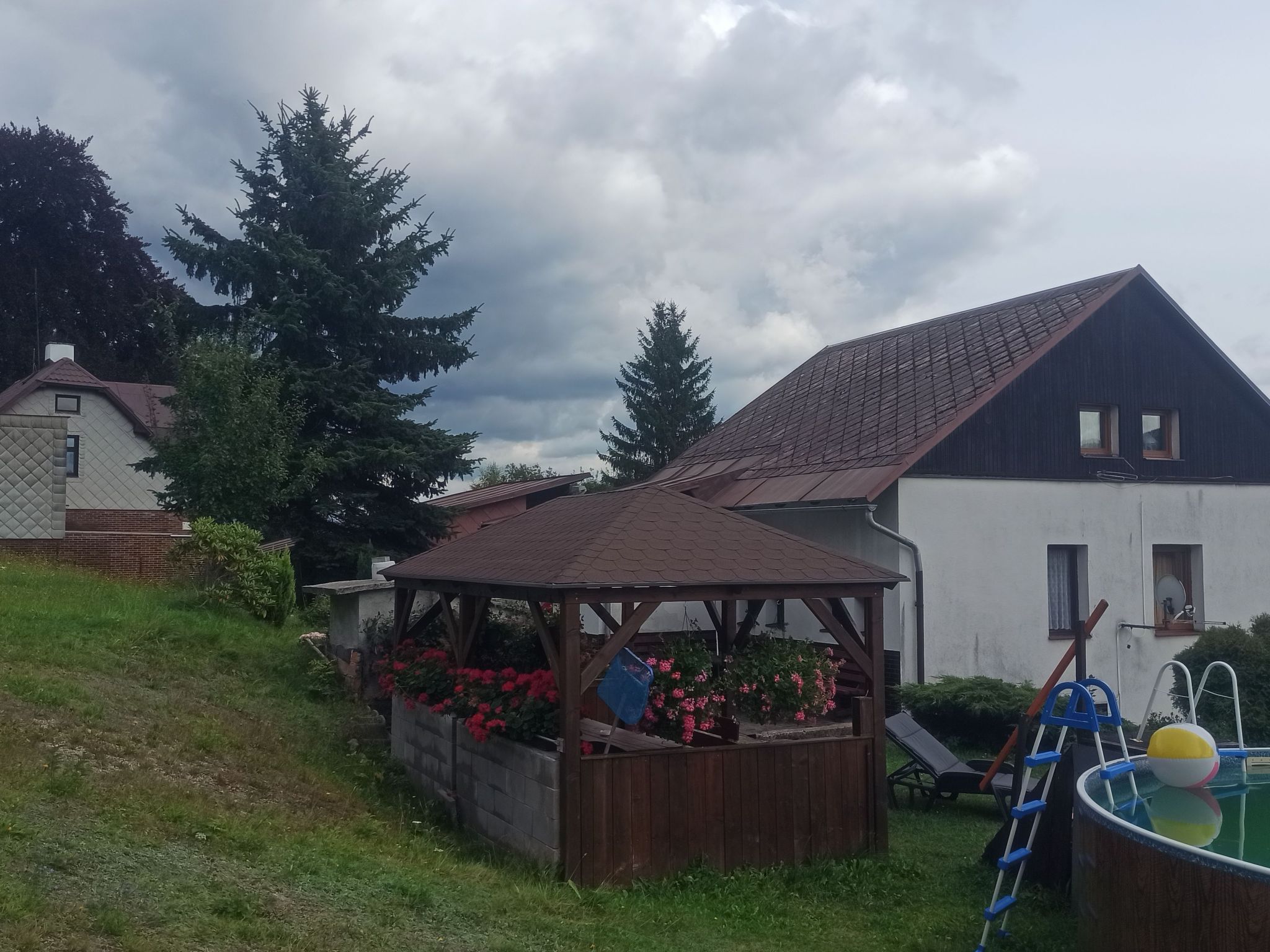 Ferienvilla mit privatem Pool-Image-tags.info