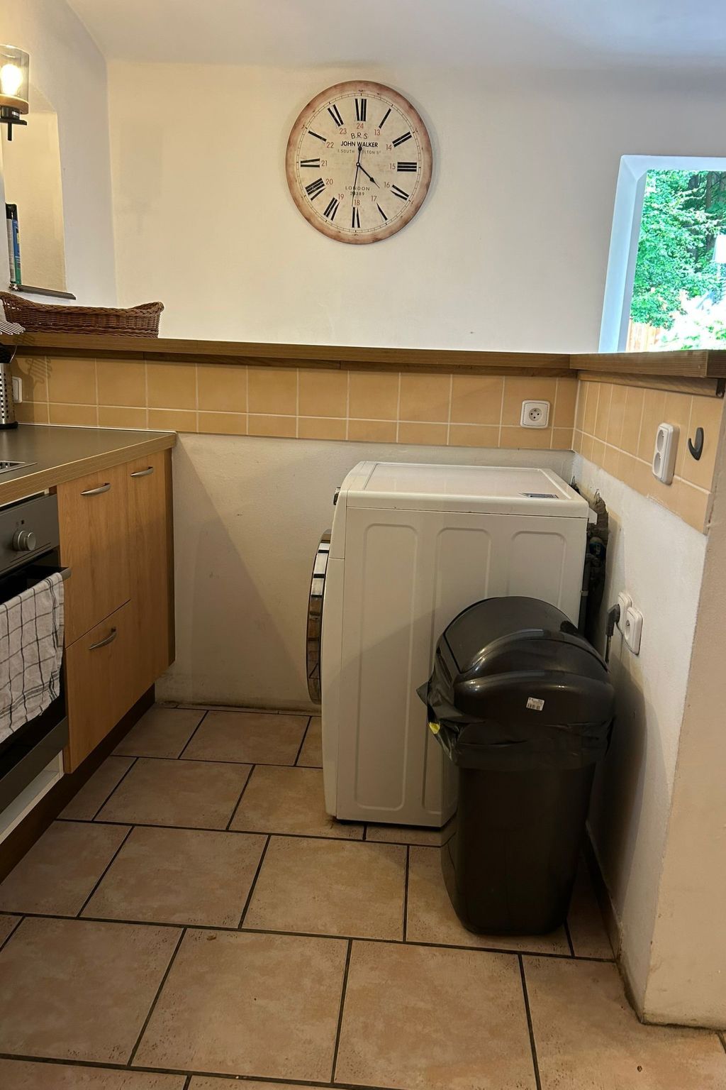 Traditionelles Haus, umgeben von Wäldern in Ralsko-Binnen