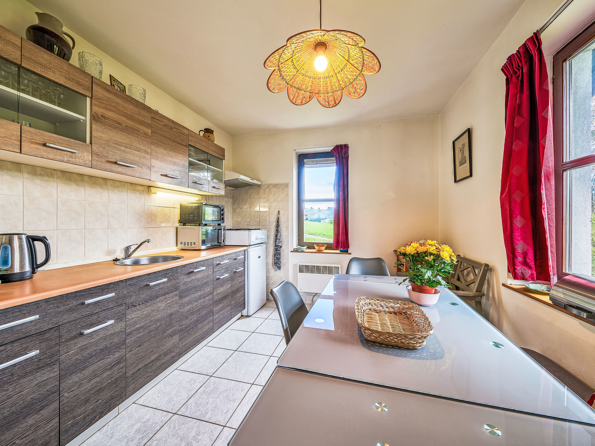 Kitchen / Dining Room