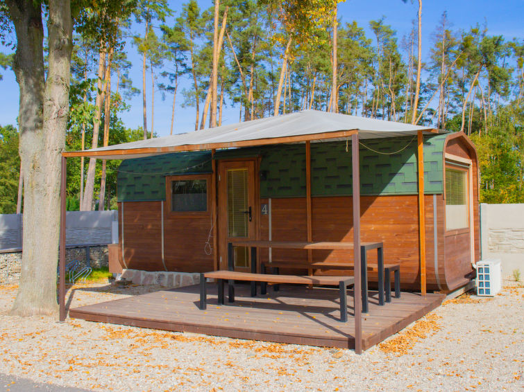 Search and Stay destination Hradec Králové 9, Královéhradecký kraj - Czechia from AU$ 175. Kemp stříbrný rybník