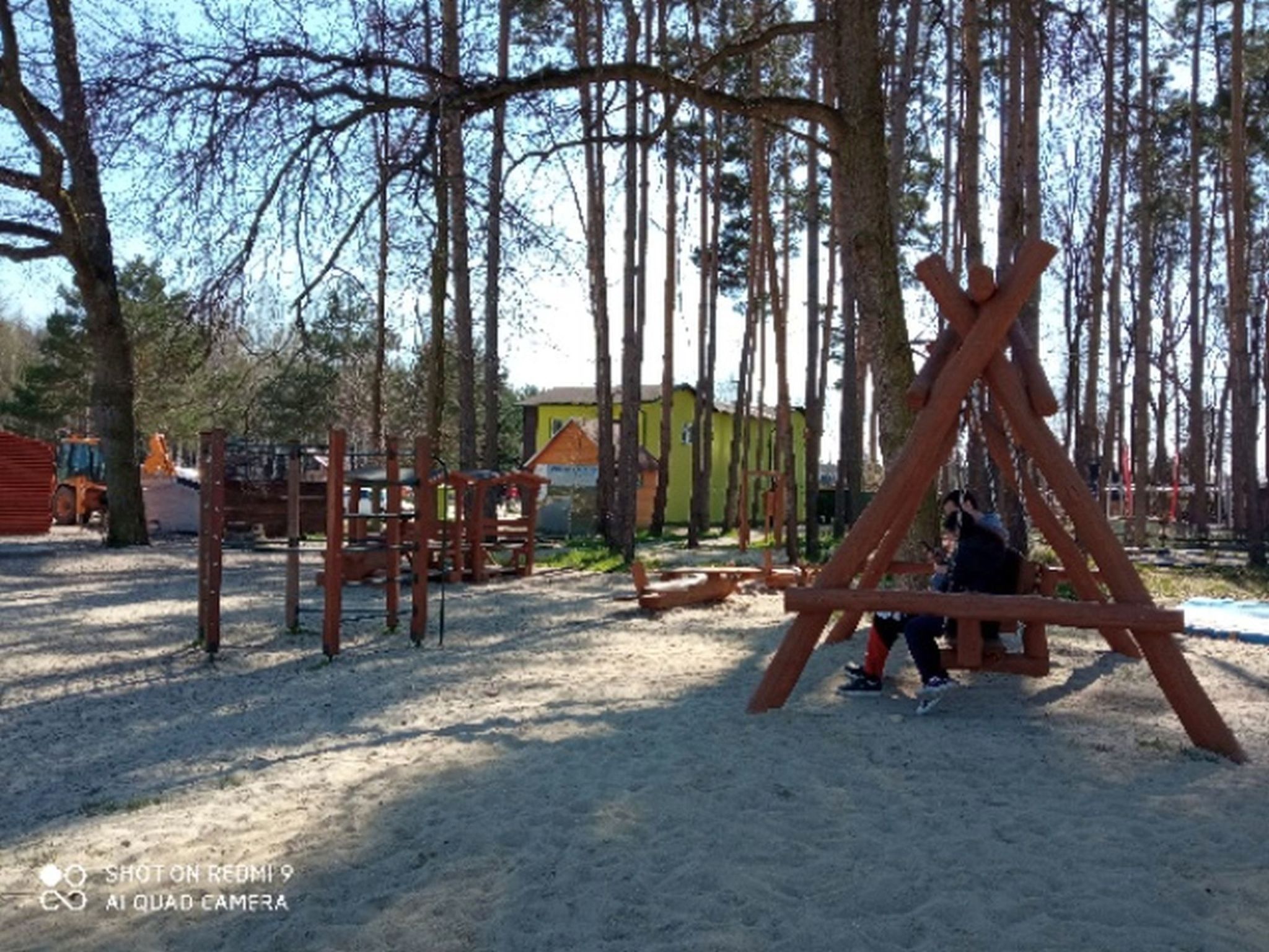 Sprookjesachtig Boomhutverblijf aan Meer bij Hradec Králové - foto 19