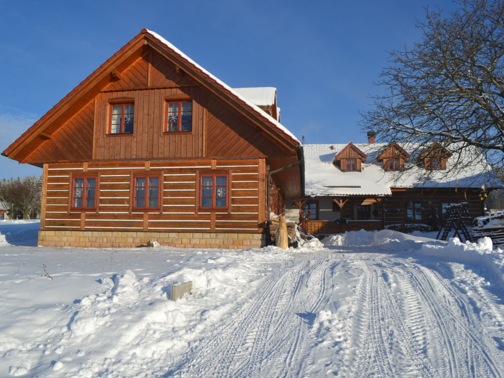 Ferienhaus Ru?ovka (ULJ100) Ferienhaus 