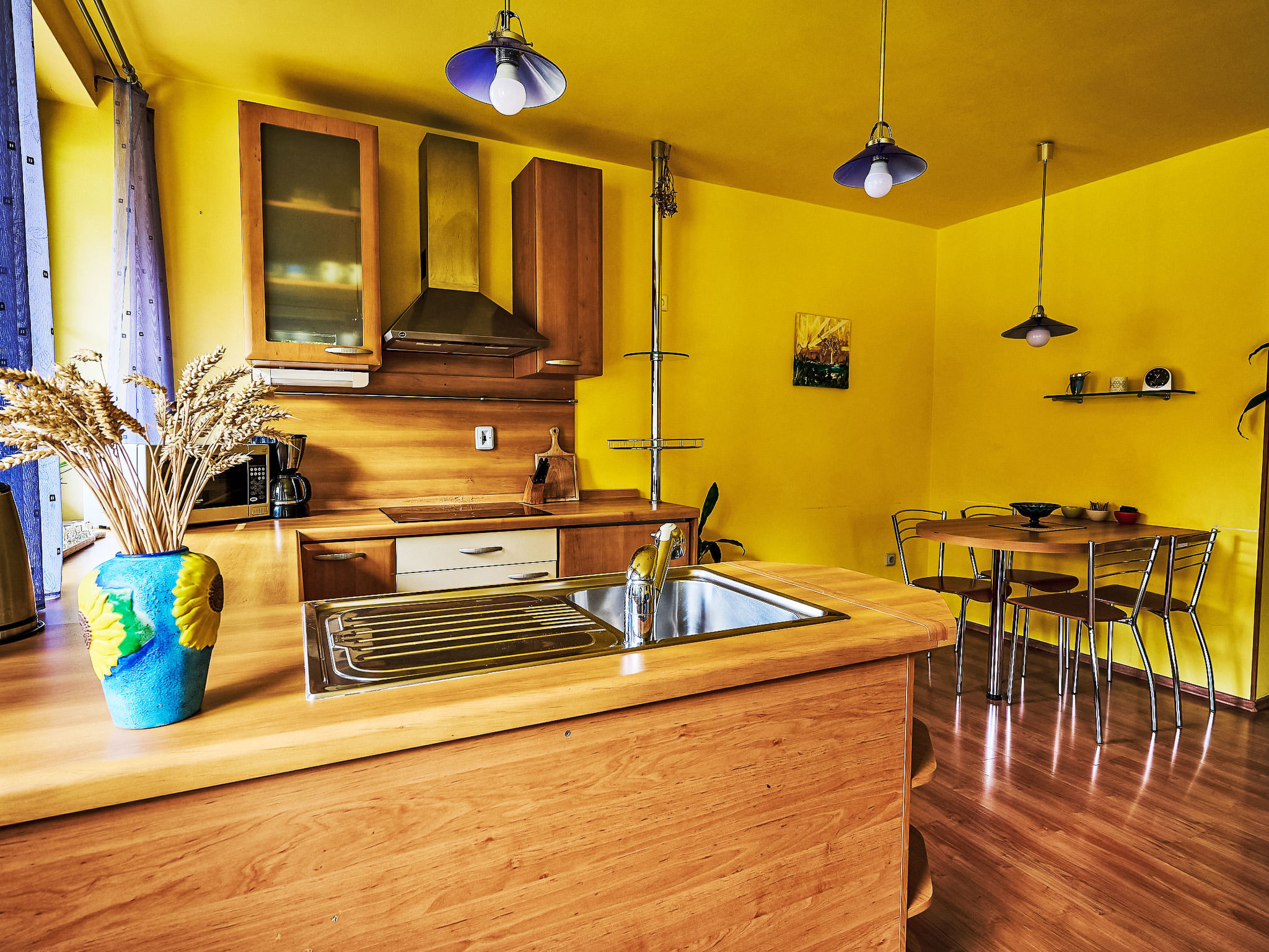 Kitchen / Dining Room