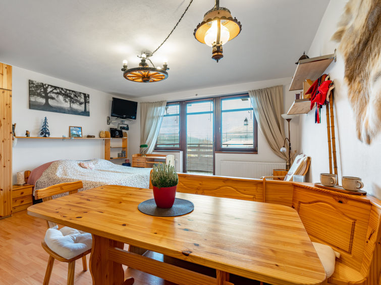 Zonnig appartement Sachrův Kopec aan de bosrand in Harrachov in Harrachov