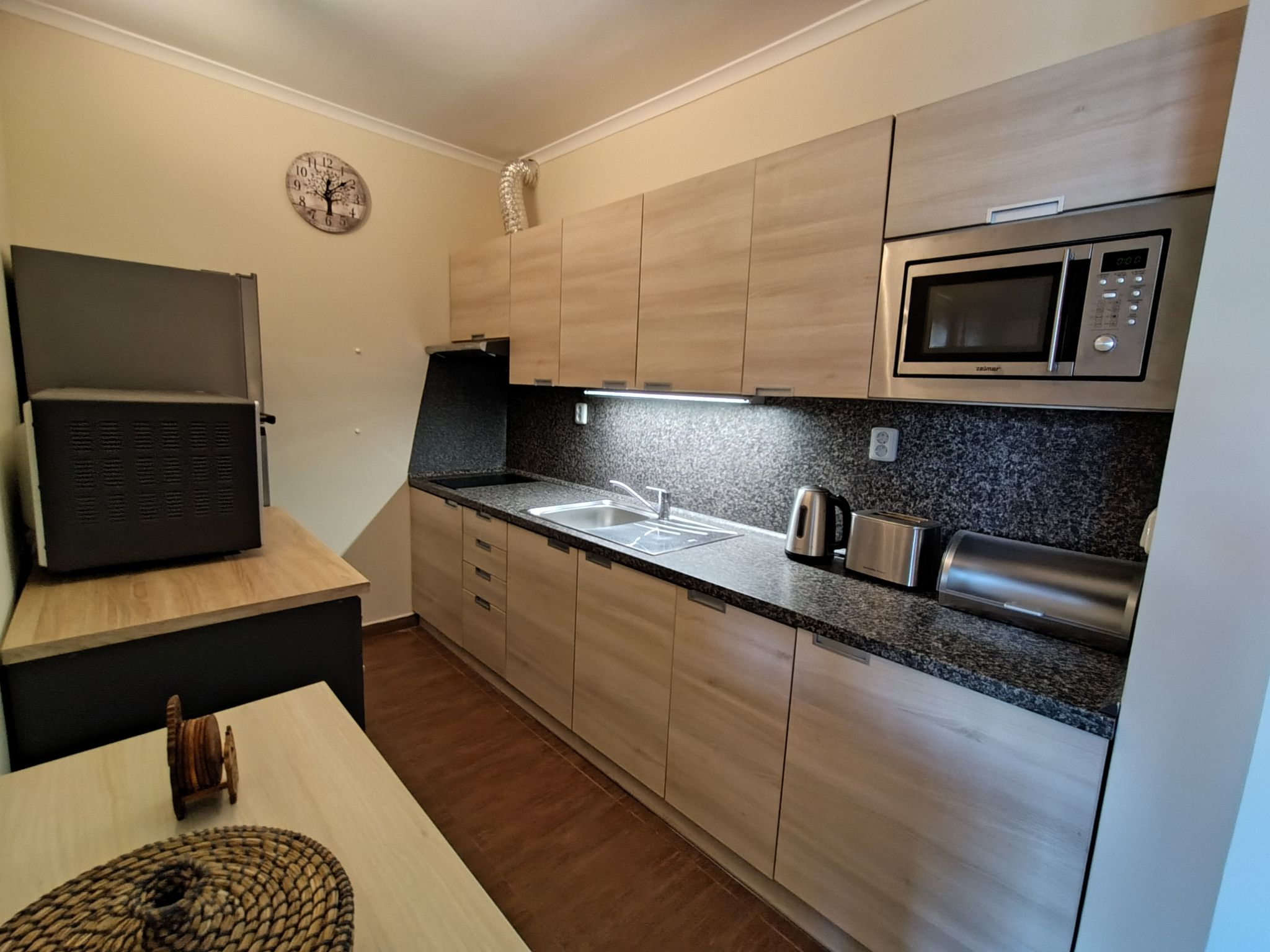 Resident Harrachov B-Inside