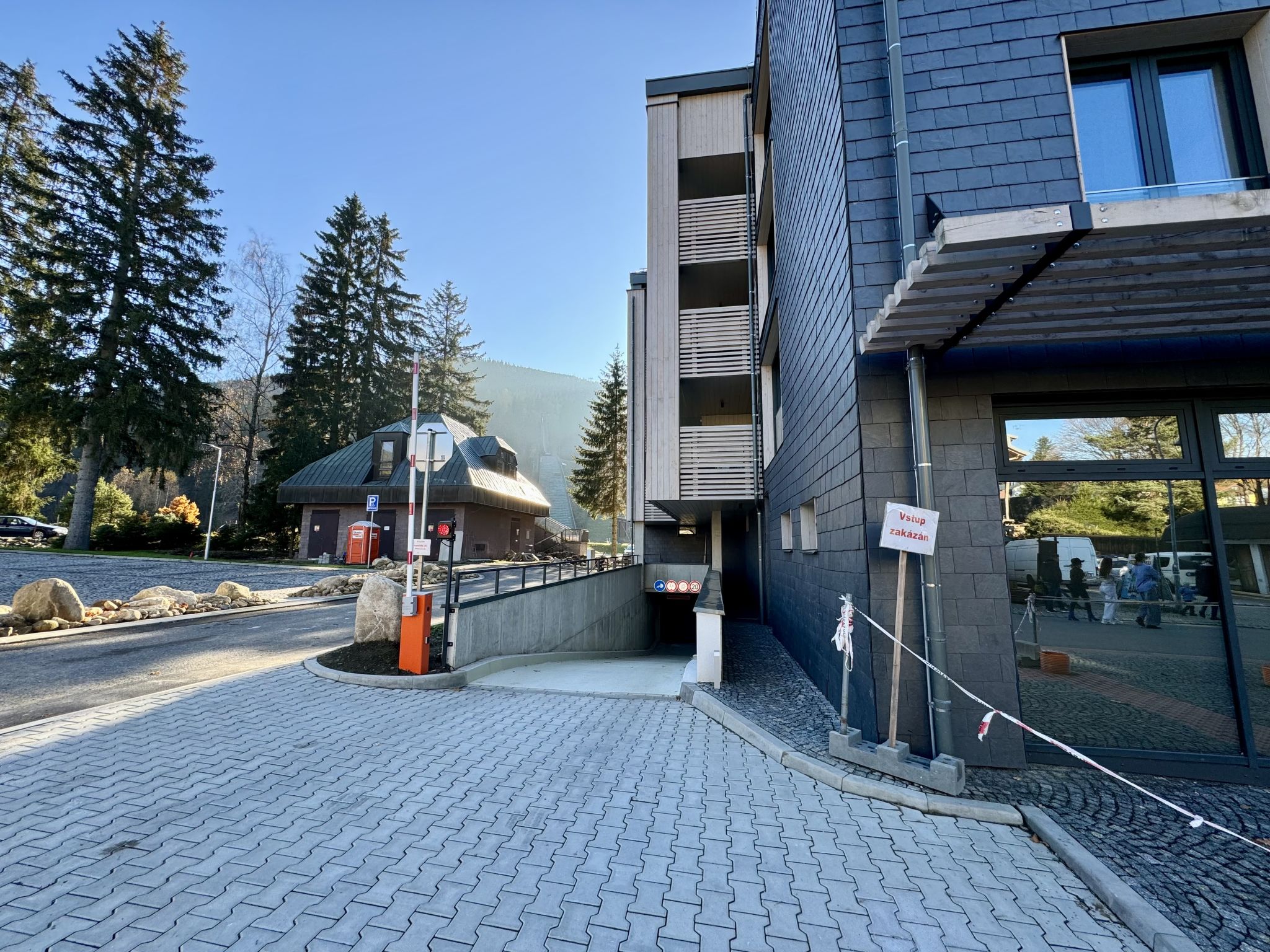 Corso-Dehors