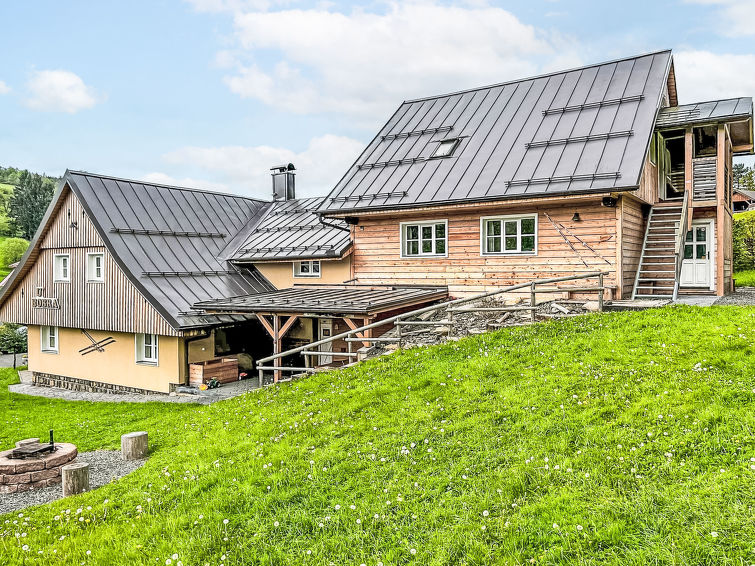 Sauna & ruimte: Vrijstaande boerderij voor 24 personen in Rokytnice in Rokytnice nad Jizerou