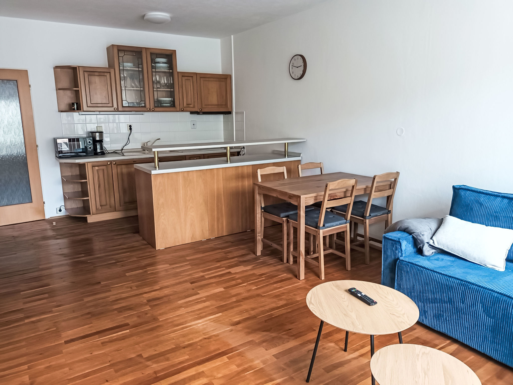 Rosie-Dolní náměstí-Dedans