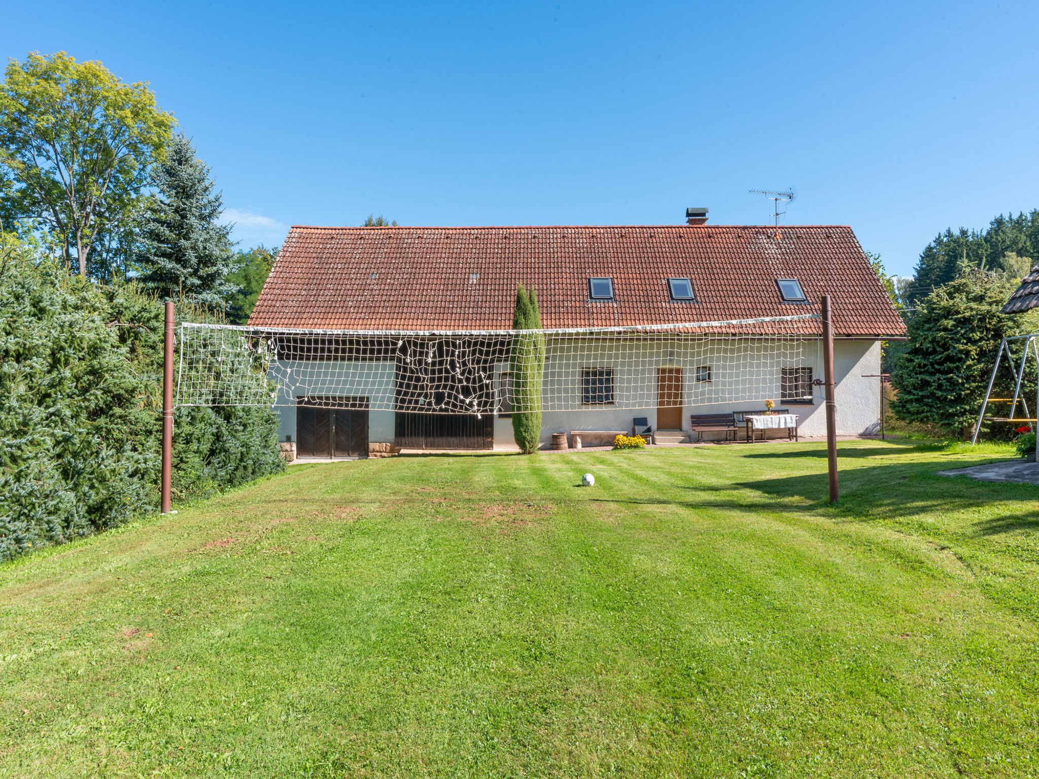 Křečovice-Outside