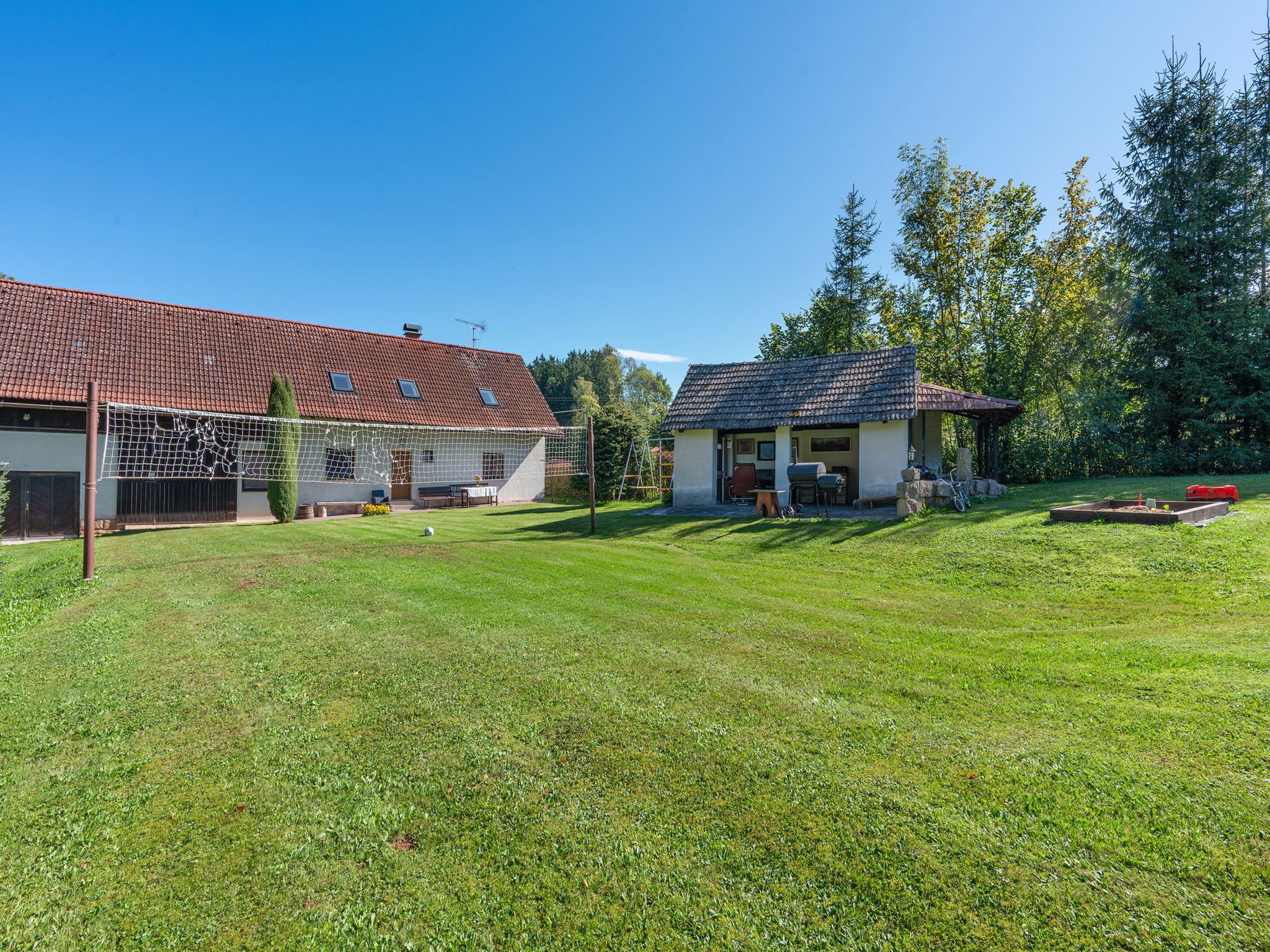 Křečovice-Outside