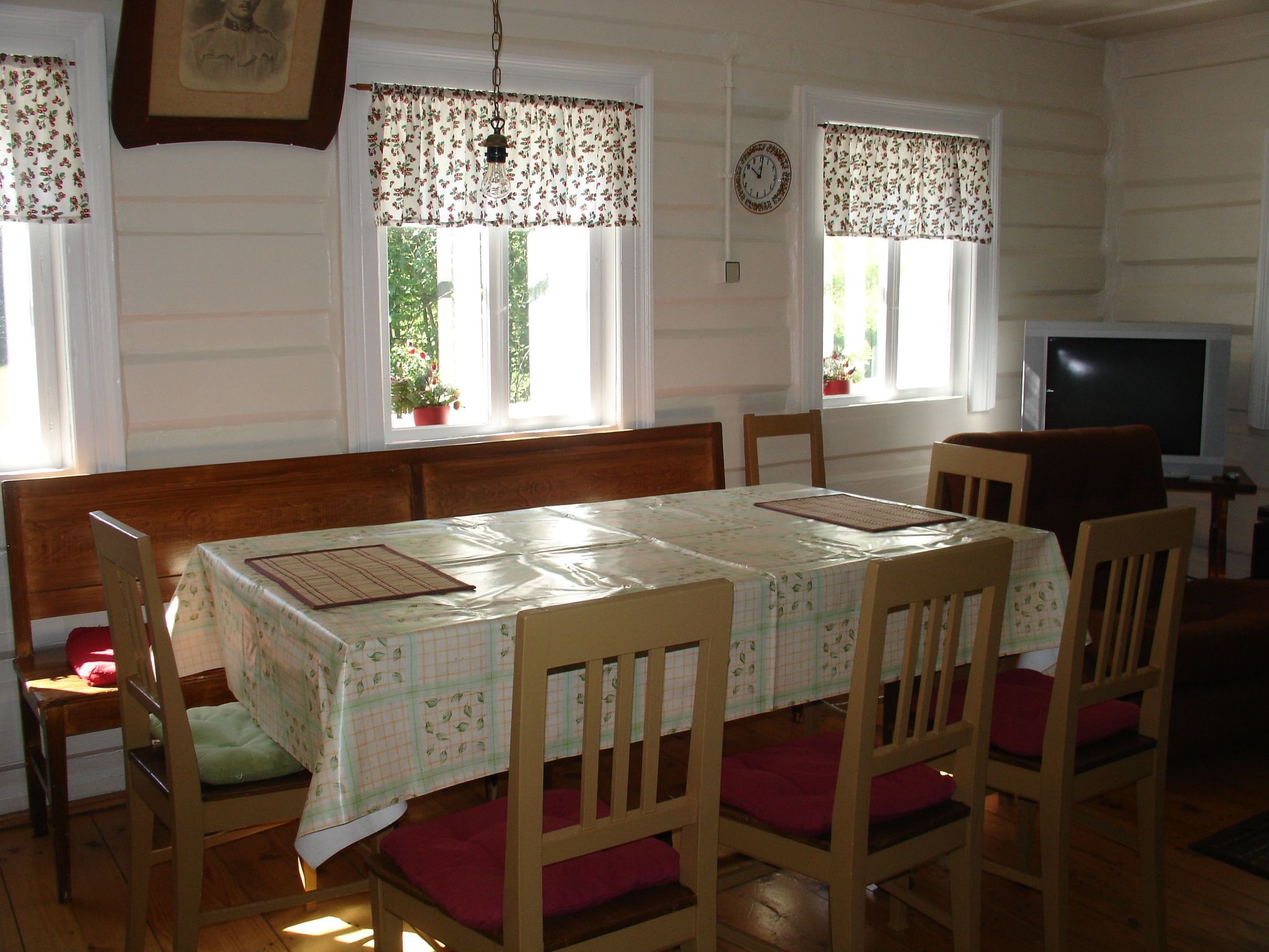 Charmantes, traditionelles Holzhaus-Binnen