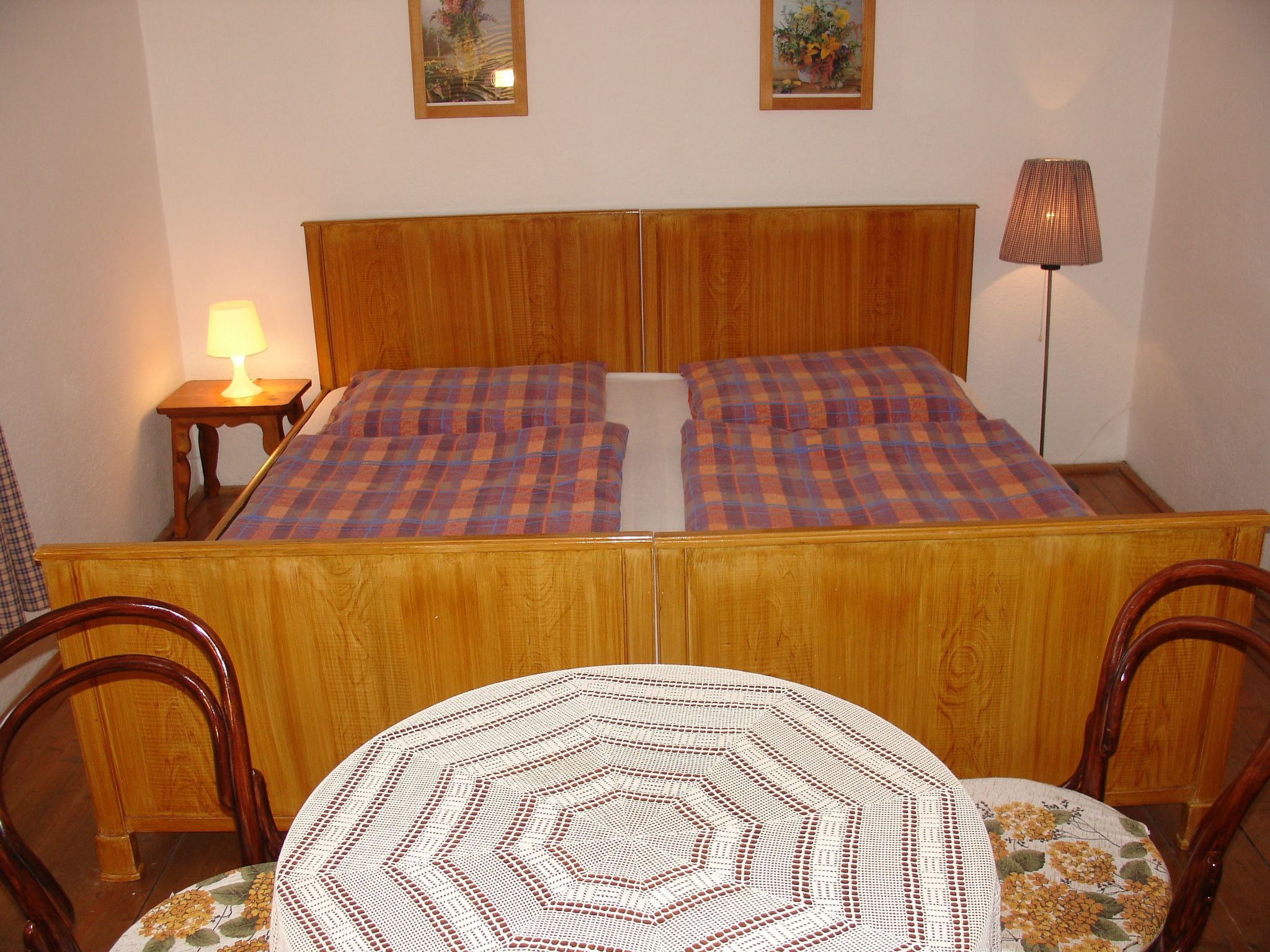 Charmantes, traditionelles Holzhaus-Binnen