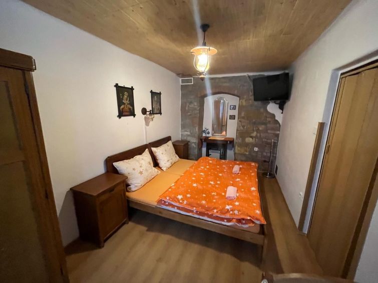 Search and Stay destination Kvasiny, Královéhradecký kraj - Czechia from AU$ 183. Kern (KNY100)