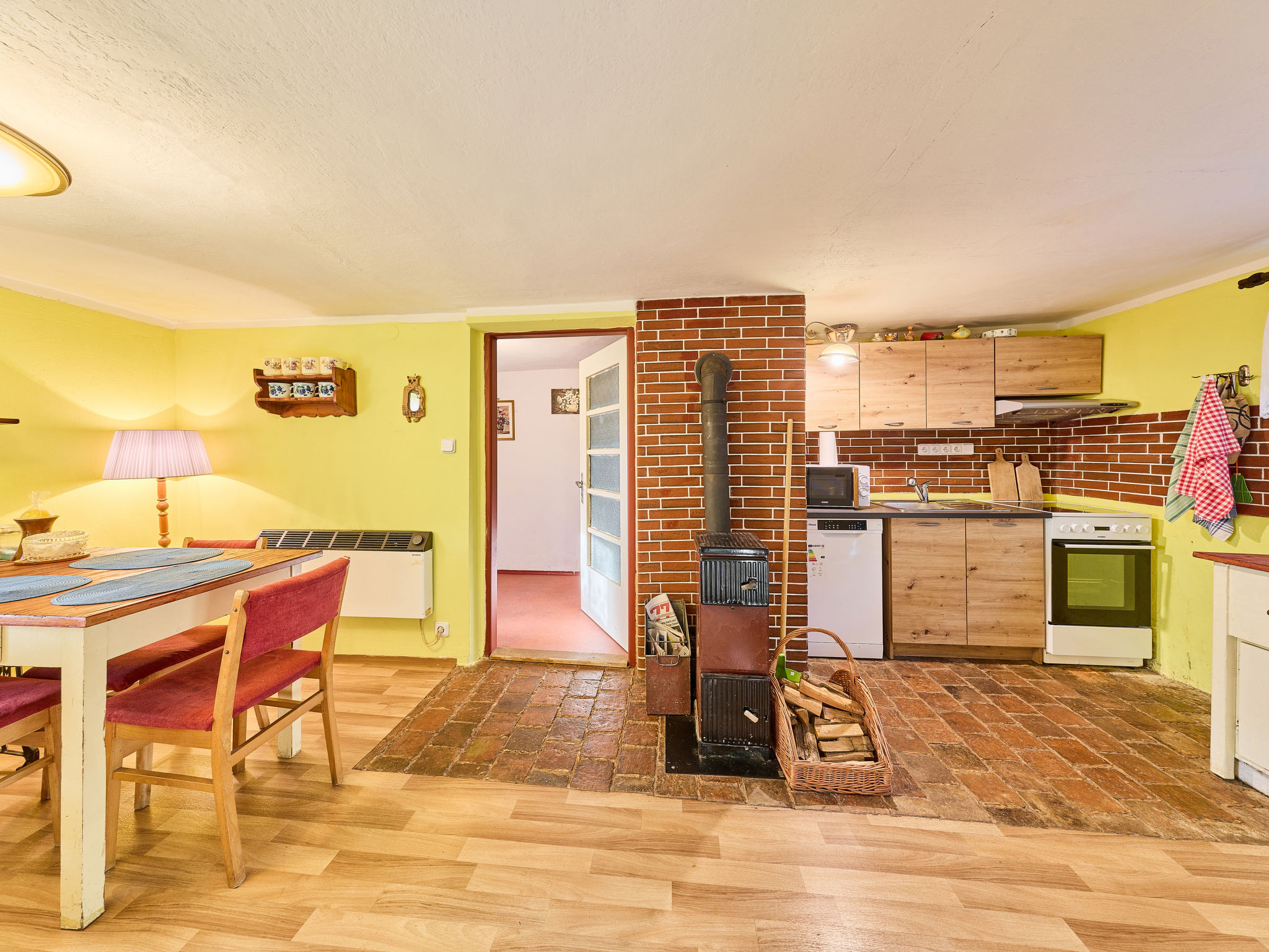Kitchen / Dining Room