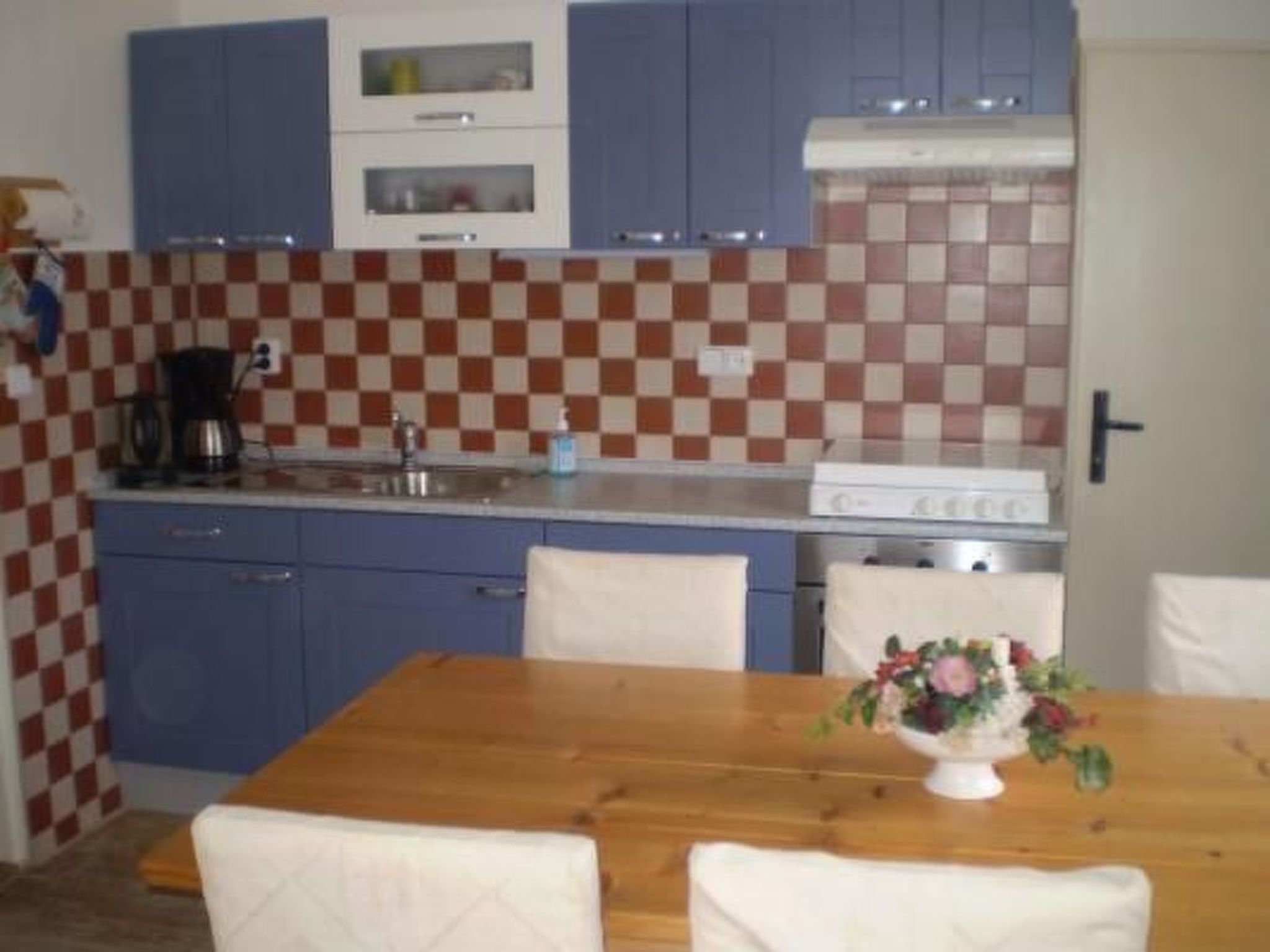 Villa "Na Hora" mit Garten, Grill und Terrasse-Binnen