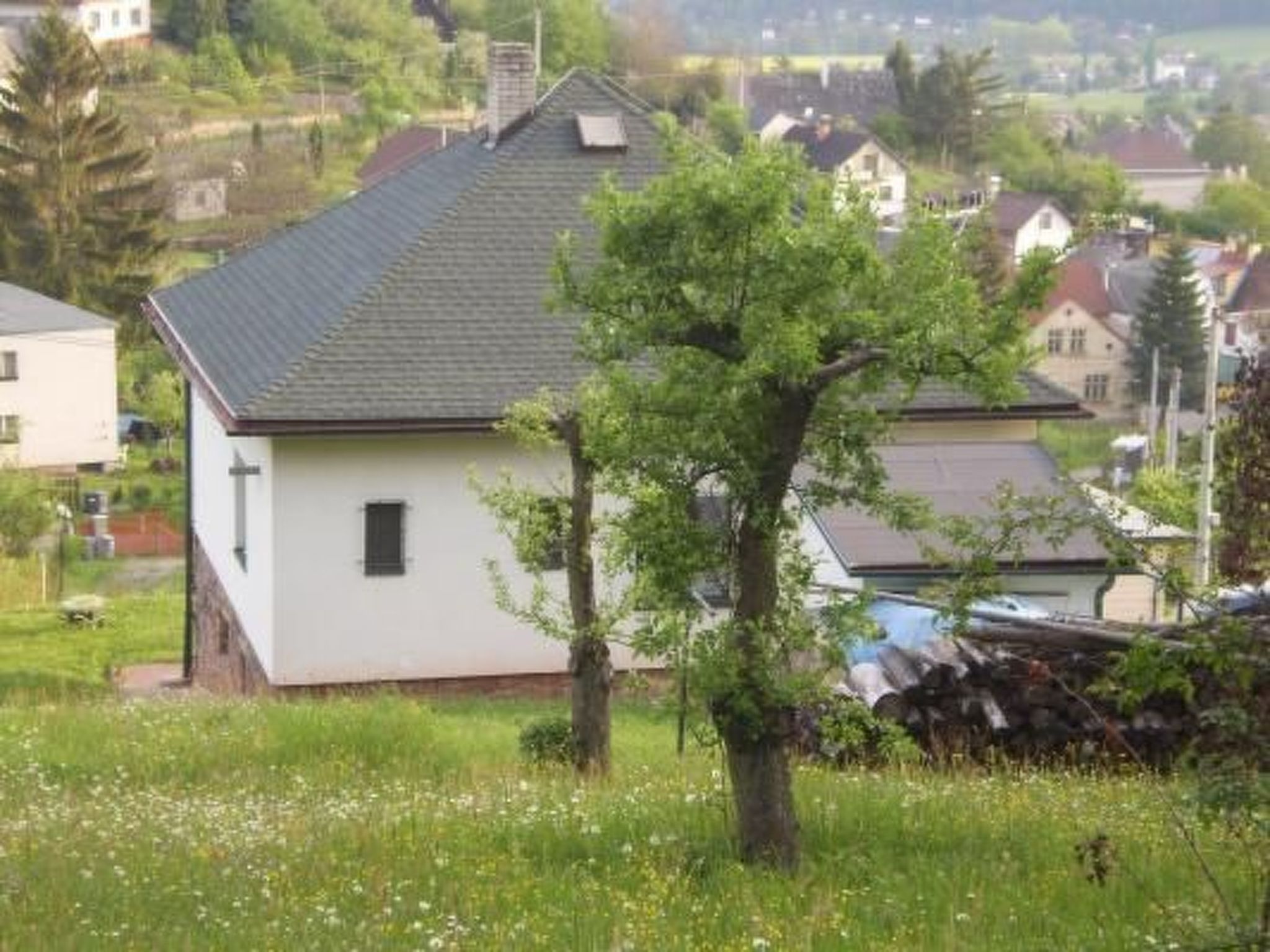 Villa "Na Hora" mit Garten, Grill und Terrasse-Binnen