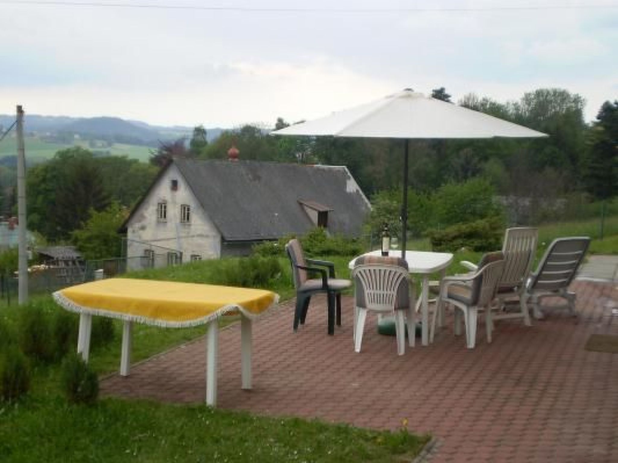 Villa "Na Hora" mit Garten, Grill und Terrasse-Binnen