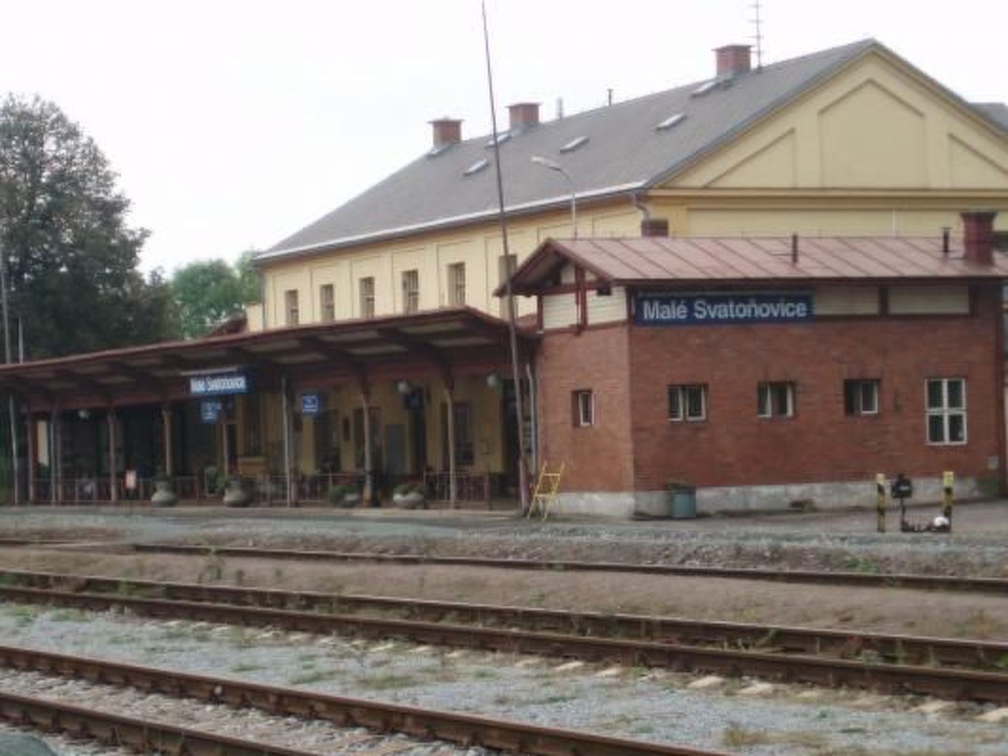 Villa "Na Hora" mit Garten, Grill und Terrasse-Binnen