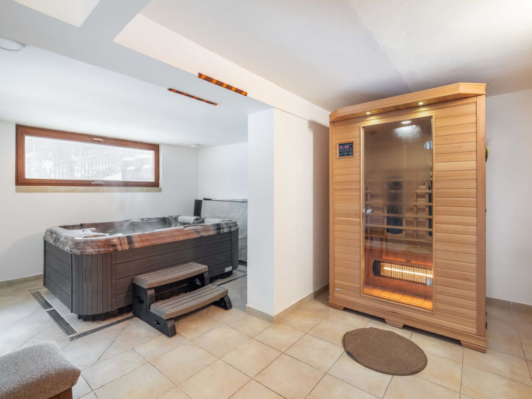 Search and Stay destination Staré Buky, Královéhradecký kraj - Czechia from AU$ 427. Dolníky u Trutnova
