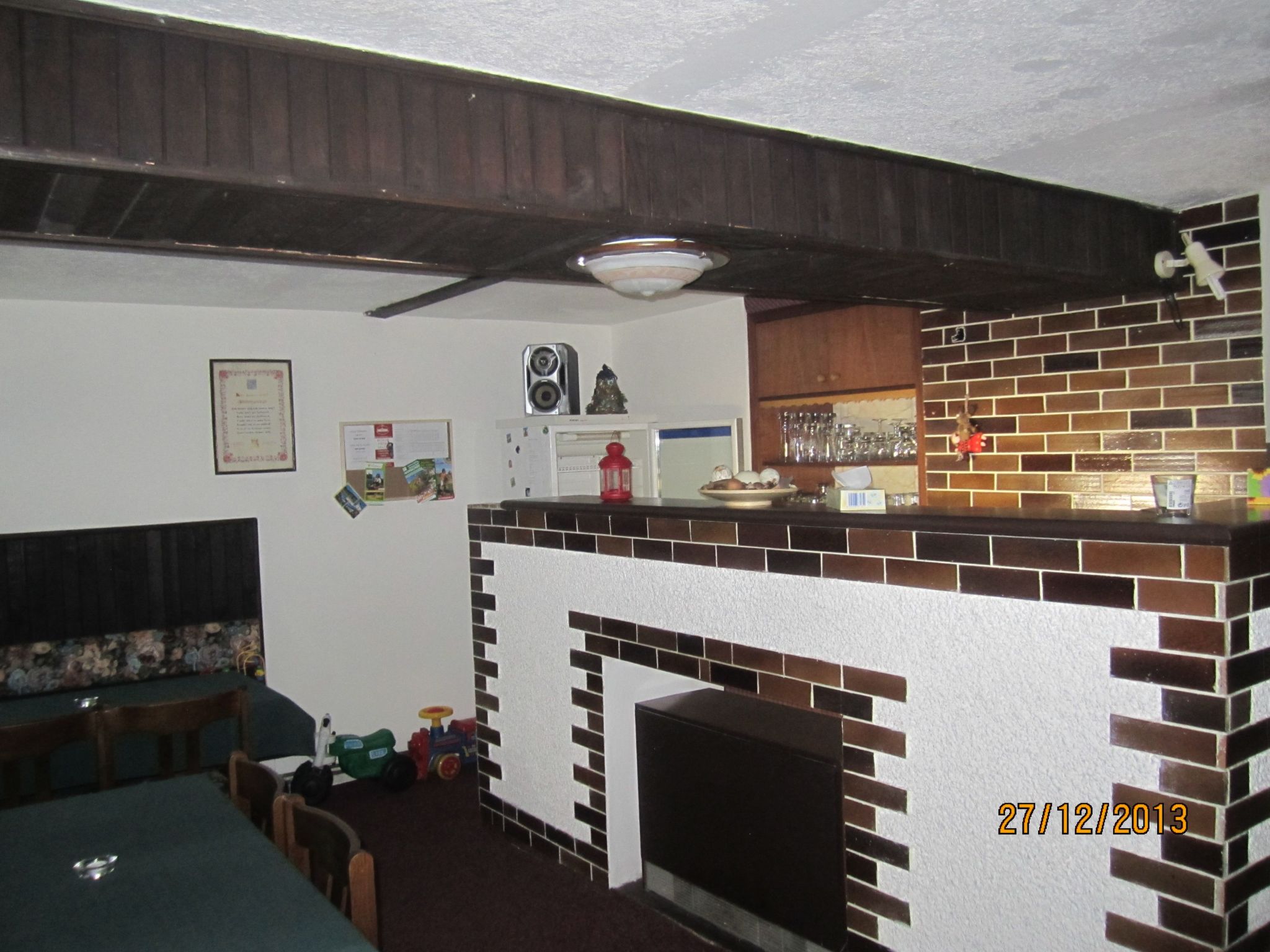 Mit solarbeheiztem Außenpool und Sauna-Binnen