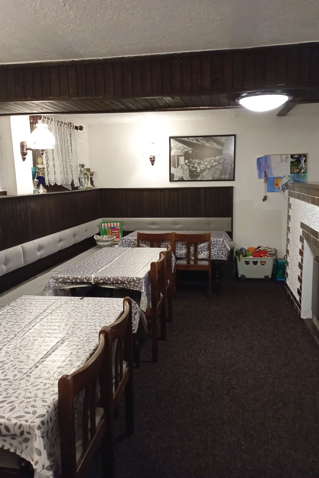 Mit solarbeheiztem Außenpool und Sauna-Binnen